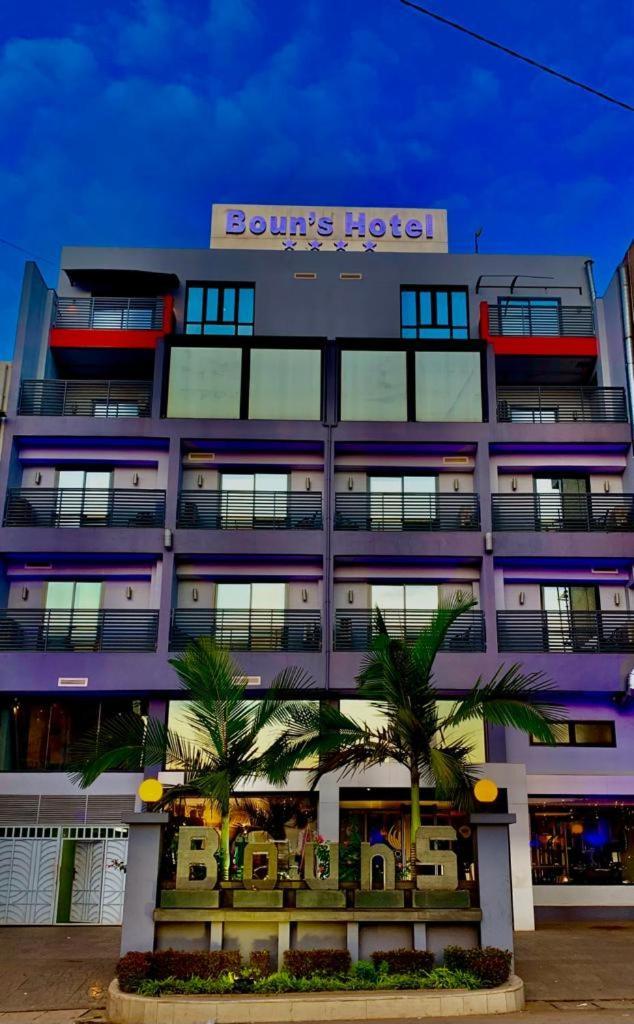 Boun'S Hotel Yaounde Exterior photo