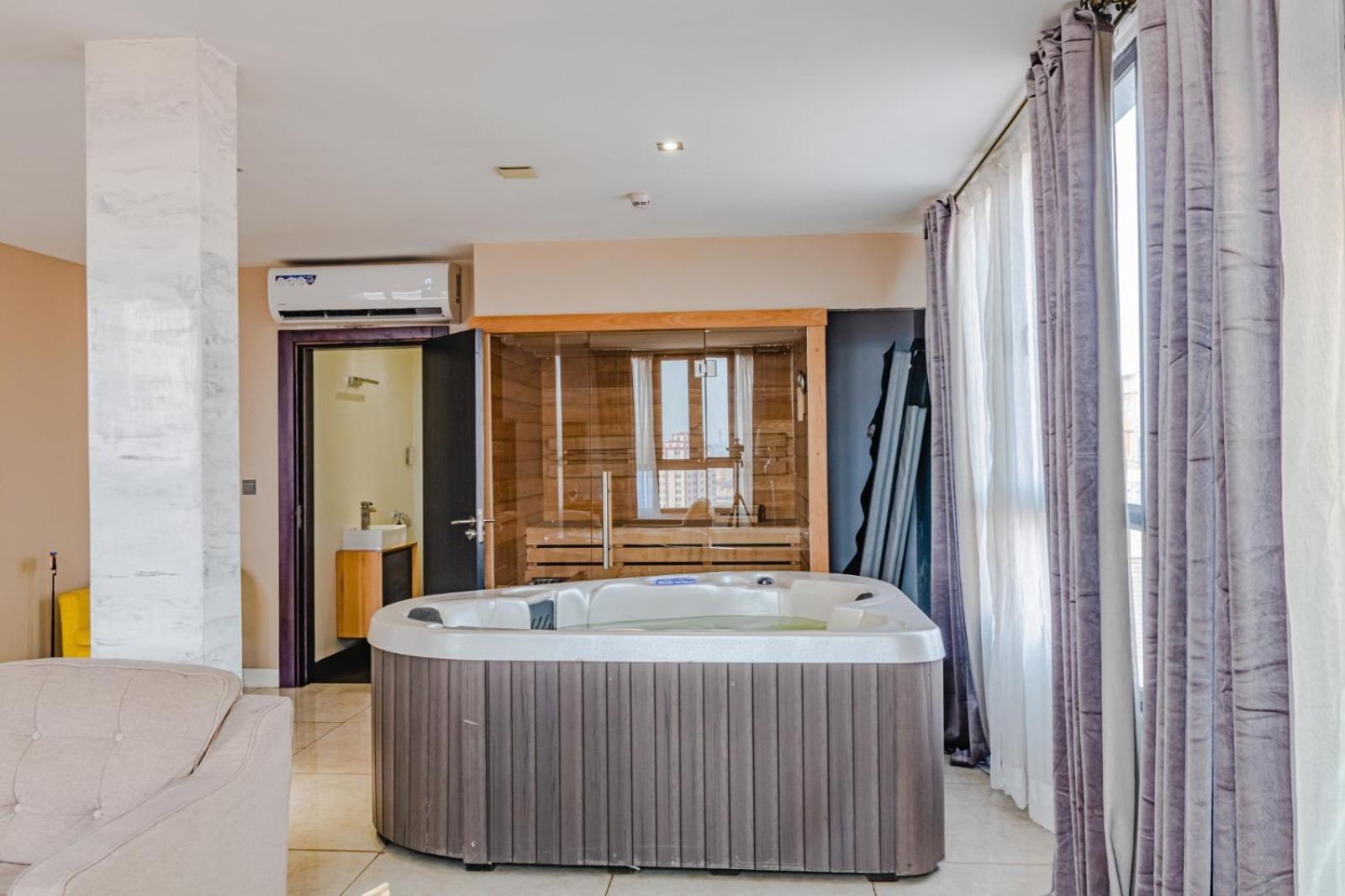 Boun'S Hotel Yaounde Exterior photo